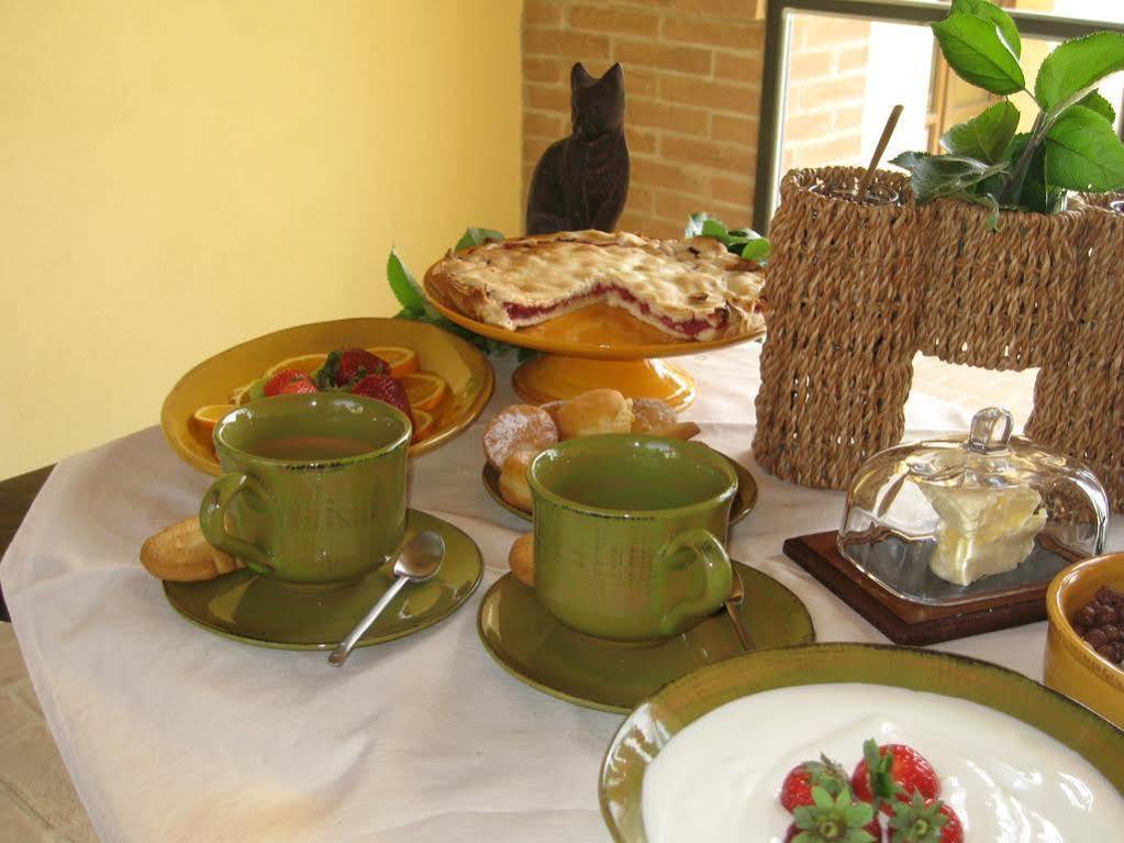 Bed and Breakfast L'Orto Di Panza Аббадия-ди-Монтепульчано Экстерьер фото