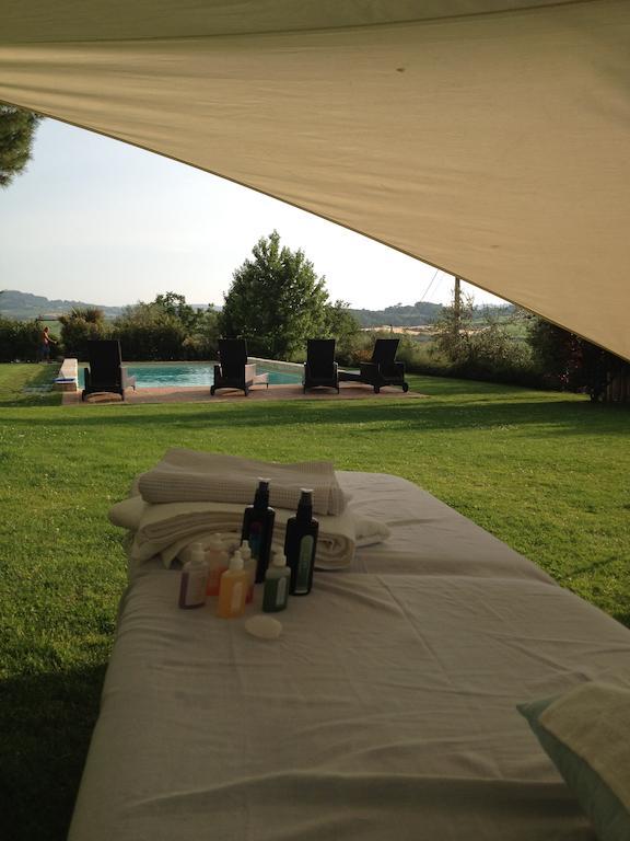 Bed and Breakfast L'Orto Di Panza Аббадия-ди-Монтепульчано Экстерьер фото